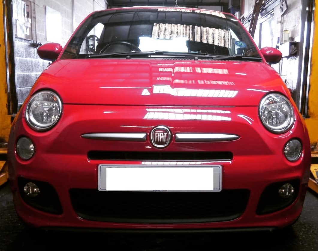 Fiat 500 in MRD Automotive workshop